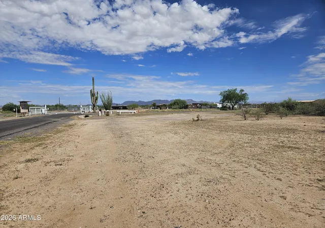 Photo 4 of Land for sale at 0 N 515th Avenue, Aguila, AZ 85320 | MLS# 7022524 | Listing updated on 2026-09-11