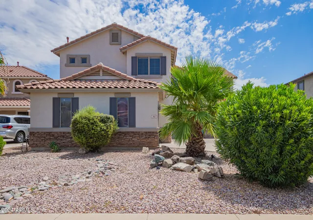 Photo 2 of Single family home for sale at 941 W Dexter Way, San Tan Valley, AZ 85143 | MLS# 7025621 | Listing updated on 2026-09-04