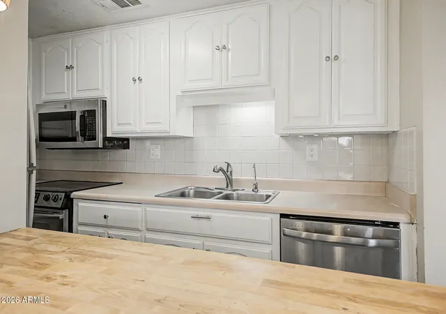 Condo for sale at 424 W Brown Rd #207, Mesa, AZ 85201 | MLS# 7025756