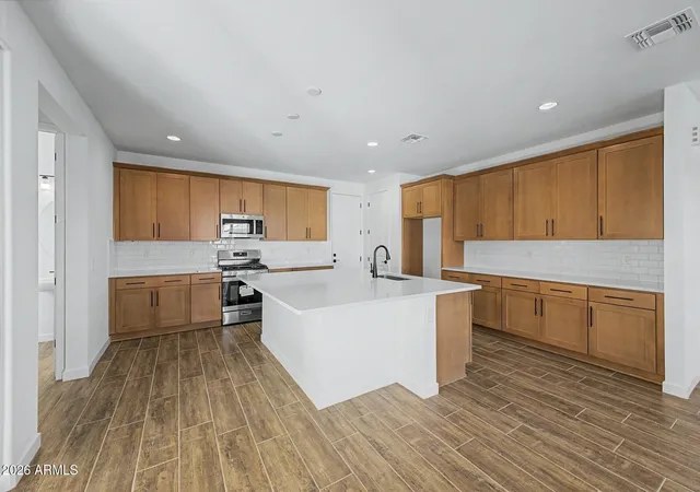 Photo 2 of Sale Pending at 10269 S Cave Spring Trl, Apache Junction, AZ 85120 | MLS# 7026614 | Listing updated on 2026-09-17