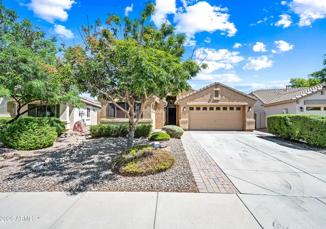 Photo 1 of Sale Pending at 3896 E Aragonite Ln, San Tan Valley, AZ 85143 | MLS# 7027972 | Listing updated on 2026-10-05