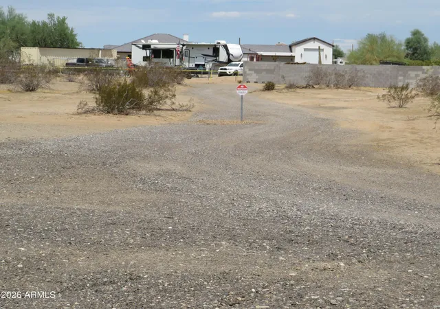 Photo 3 of Land for sale at 0 W Desert Vista Trl #'-', Surprise, AZ 85387 | MLS# 7033092 | Listing updated on 2026-09-03