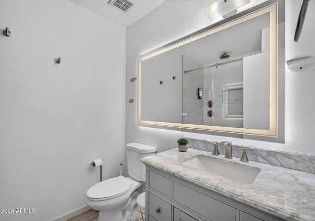Listing Photo 2 - Condo for sale in building located at 1916 W Morningside Dr, Phoenix, AZ 85023 - Unit #74