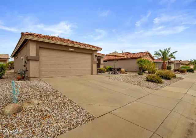 Photo 3 of Sale Pending at 4636 E Walnut Rd, Gilbert, AZ 85298 | MLS# 7078809 | Listing updated on 2026-09-12