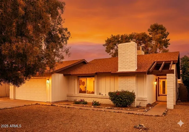 Single family home for sale at 2320 W Waltann Ln, Phoenix, AZ 85023 | MLS# 7036467