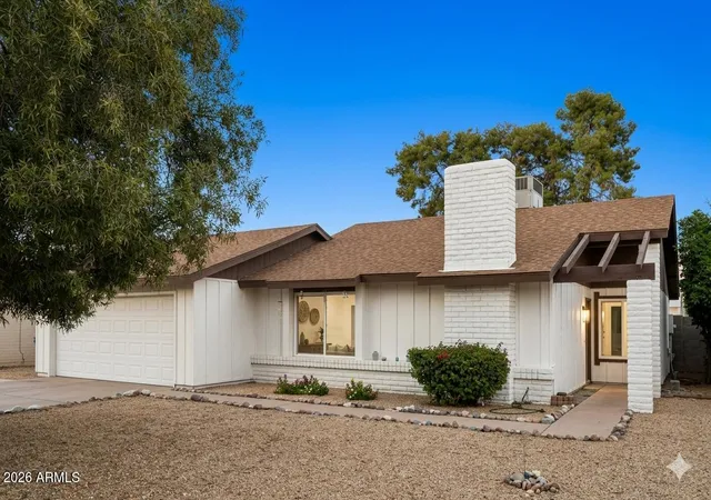 Photo 2 of Single family home for sale at 2320 W Waltann Ln, Phoenix, AZ 85023 | MLS# 7036467 | Listing updated on 2026-10-02