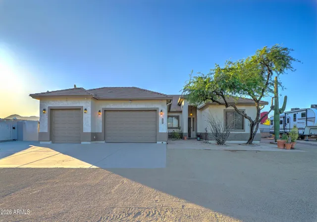 Photo 2 of Single family home for sale at 224 E Whiteley St, Apache Junction, AZ 85119 | MLS# 7076175 | Listing updated on 2026-09-11
