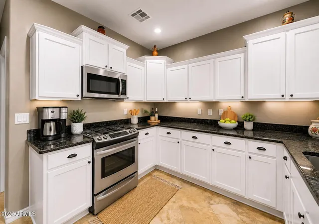 Photo 3 of Townhouse for sale at 28614 N 21st Avenue, Phoenix, AZ 85085 | MLS# 7037522 | Listing updated on 2026-09-10