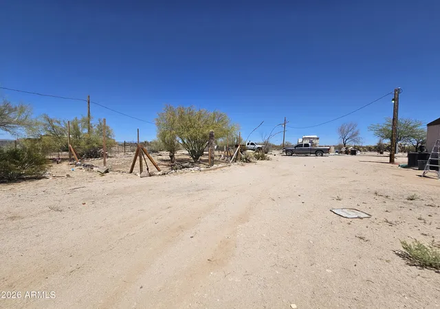 Photo 4 of Manufactured home for sale at 11761 N Abel Pl, Florence, AZ 85132 | MLS# 7077878 | Listing updated on 2026-09-11