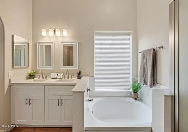Photo 3 of Single family home for sale at 1404 Skyline Ave, Sierra Vista, AZ 85635 | MLS# 7074111 | Listing updated on 2026-09-17