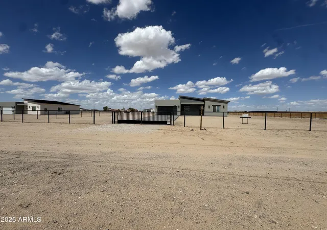 Photo 3 of Single family home for sale at 37628 W Illini St, Tonopah, AZ 85354 | MLS# 7042160 | Listing updated on 2026-09-09