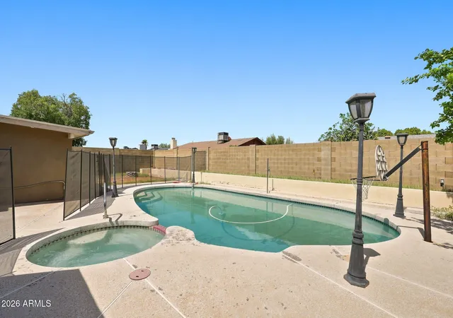 Photo 2 of Single family home for sale at 332 W Kerry Ln, Phoenix, AZ 85027 | MLS# 7074907 | Listing updated on 2026-09-03