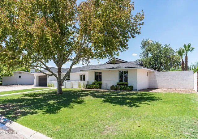 Photo 4 of Single family home for sale at 5242 N Woodmere Fairway, Scottsdale, AZ 85250 | MLS# 7058083 | Listing updated on 2026-09-10