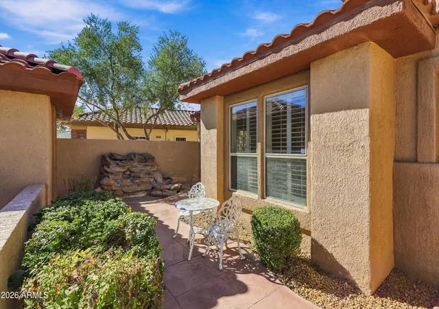 Photo 4 of Single family home for sale at 15952 W Palm Ln, Surprise, AZ 85374 | MLS# 7096253 | Listing updated on 2026-10-29