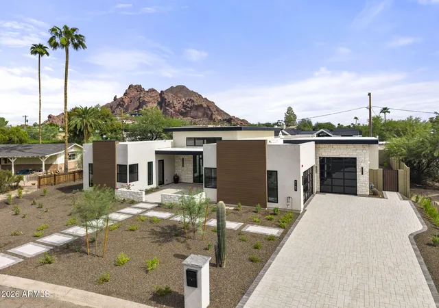 Photo 1 of Sale Pending at 4165 E Saint Joseph Way, Phoenix, AZ 85018 | MLS# 7085626 | Listing updated on 2026-09-26