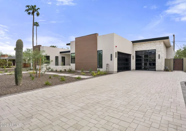 Photo 3 of Sale Pending at 4165 E Saint Joseph Way, Phoenix, AZ 85018 | MLS# 7085626 | Listing updated on 2026-09-26