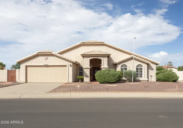 Photo 3 of Single family home for sale at 2081 N Pebble Beach Dr, Casa Grande, AZ 85122 | MLS# 7079323 | Listing updated on 2026-09-12
