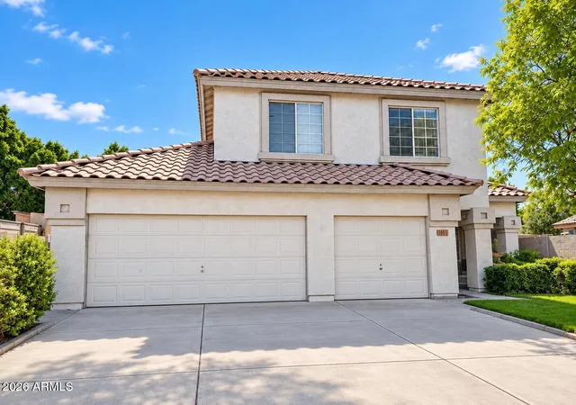Photo 1 of Single family home for sale at 231 N Leoma Ct, Chandler, AZ 85225 | MLS# 7052878 | Listing updated on 2026-09-17