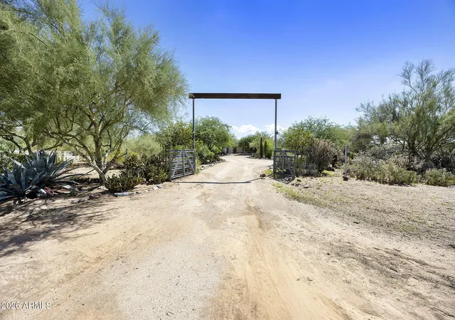 Photo 2 of Manufactured home for sale at 30129 N 56th Street, Cave Creek, AZ 85331 | MLS# 7075802 | Listing updated on 2026-09-05