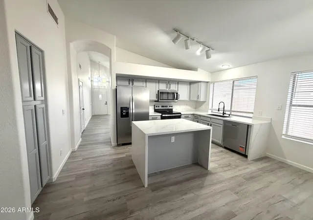 Photo 3 of Single family home for sale at 7939 W Kimberly Way, Glendale, AZ 85308 | MLS# 7055103 | Listing updated on 2026-09-23