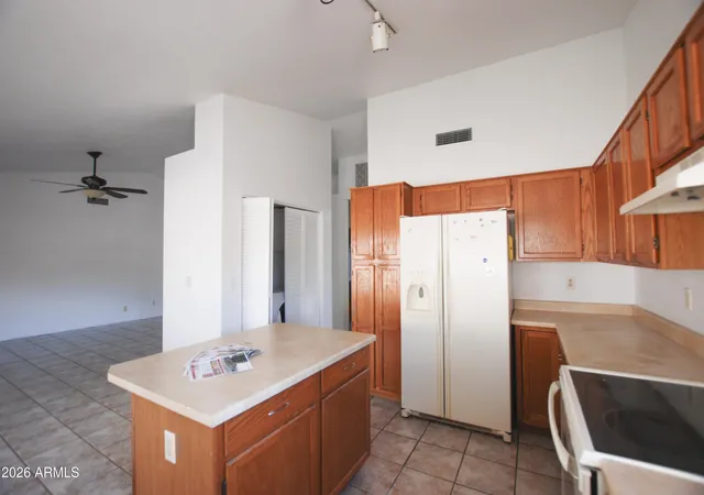 Photo 4 of Sale Pending at 4340 E Amber Ridge Way, Phoenix, AZ 85048 | MLS# 7058177 | Listing updated on 2026-09-15