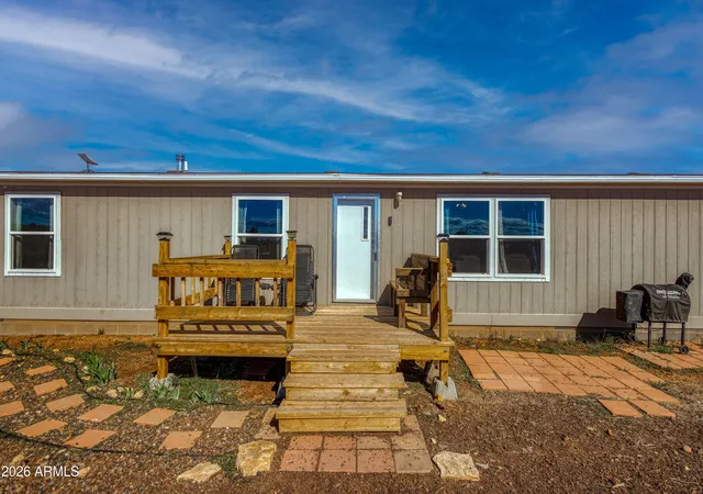 Photo 3 of Manufactured home for sale at 2580 E 2nd Sundown Ln, Snowflake, AZ 85937 | MLS# 7076804 | Listing updated on 2026-09-15