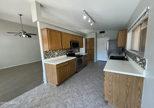 Photo 4 of Single family home for sale at 663 W Nopal Ave, Mesa, AZ 85210 | MLS# 7076693 | Listing updated on 2026-09-20