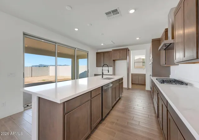 Photo 4 of Single family home for sale at 342 E La Estela Ln, San Tan Valley, AZ 85140 | MLS# 7057894 | Listing updated on 2026-09-10