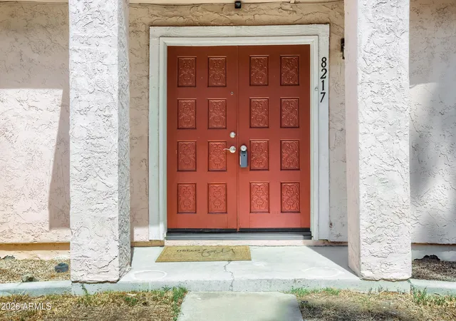 Photo 2 of Townhouse for sale at 8217 N 34th Avenue, Phoenix, AZ 85051 | MLS# 7058979 | Listing updated on 2026-09-03