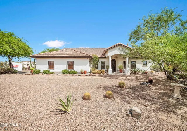 Single family home for sale at 258 W Yearling Rd, Phoenix, AZ 85085 | MLS# 7074497