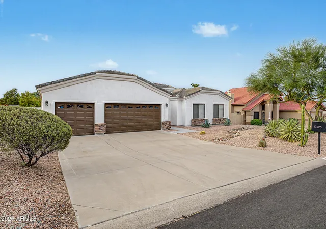 Photo 2 of Single family home for sale at 17228 E Oro Grande Dr, Fountain Hills, AZ 85268 | MLS# 7069178 | Listing updated on 2026-09-01