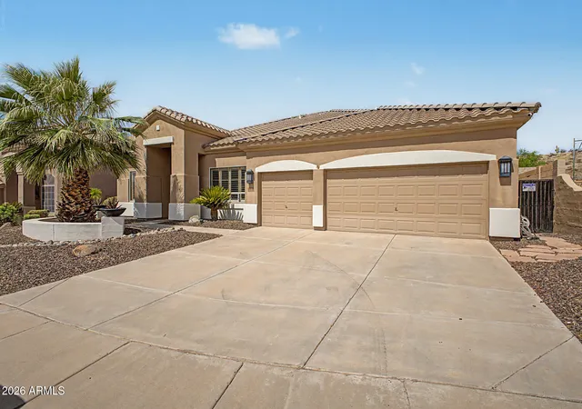 Photo 3 of Sale Pending at 16610 S 12th Avenue, Phoenix, AZ 85045 | MLS# 7074766 | Listing updated on 2026-09-17