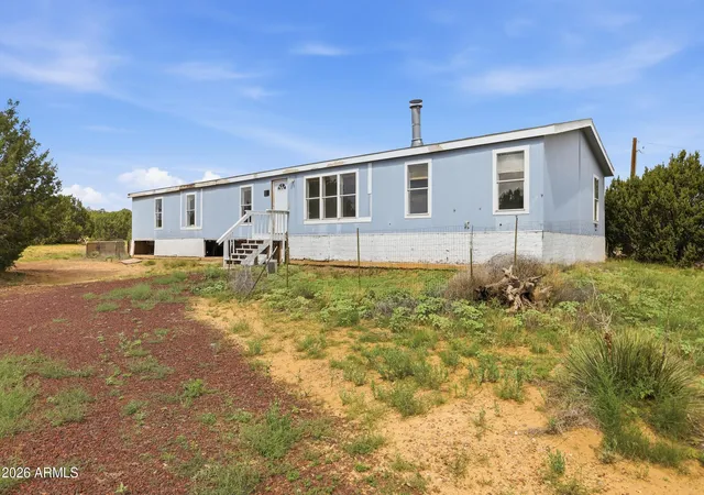 Photo 1 of Manufactured home for sale at 55 N Country Ln, Concho, AZ 85924 | MLS# 7062487 | Listing updated on 2026-09-08