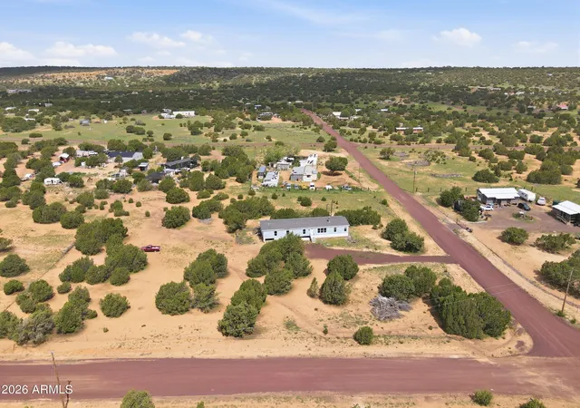 Photo 3 of Manufactured home for sale at 55 N Country Ln, Concho, AZ 85924 | MLS# 7062487 | Listing updated on 2026-09-08