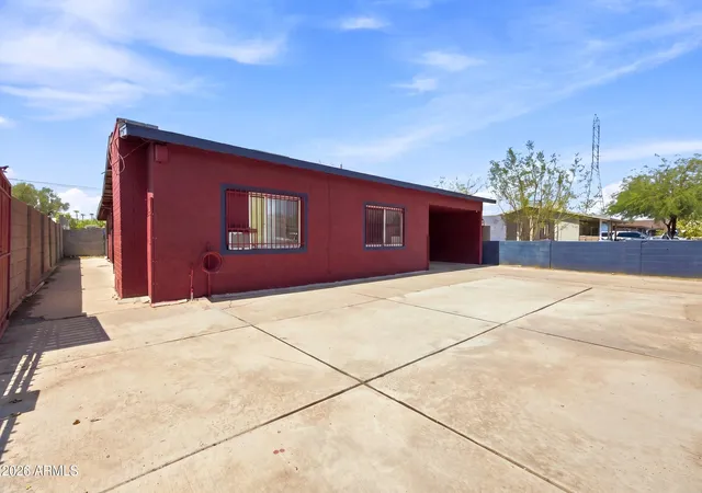 Photo 3 of Single family home for sale at 902 S 30th Drive, Phoenix, AZ 85009 | MLS# 7063017 | Listing updated on 2026-09-03