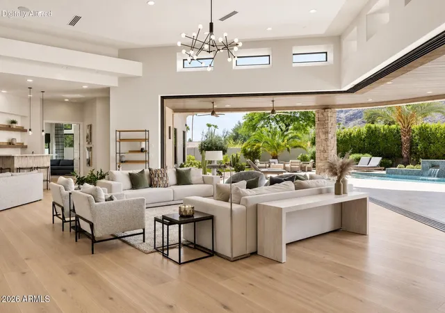 Photo 1 of Single family home for sale at 8700 N 55th Place, Paradise Valley, AZ 85253 | MLS# 7063789 | Listing updated on 2026-10-11