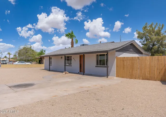Photo 2 of Sale Pending at 845 N Las Palmas Dr, Goodyear, AZ 85338 | MLS# 7072234 | Listing updated on 2026-10-07