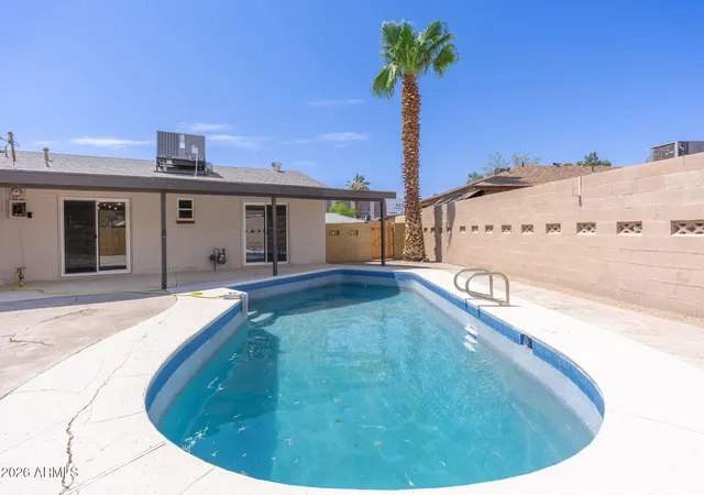 Photo 3 of Sale Pending at 845 N Las Palmas Dr, Goodyear, AZ 85338 | MLS# 7072234 | Listing updated on 2026-10-07