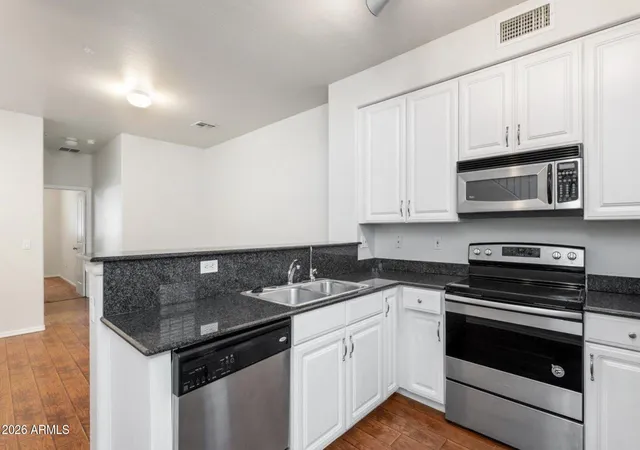 Photo 3 of Townhouse for sale at 4212 E Jasper Dr, Gilbert, AZ 85296 | MLS# 7064336 | Listing updated on 2026-10-08
