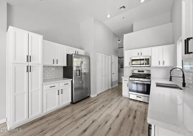 Photo 1 of Single family home for sale at 10359 E Davenport Dr, Scottsdale, AZ 85260 | MLS# 7072277 | Listing updated on 2026-10-18