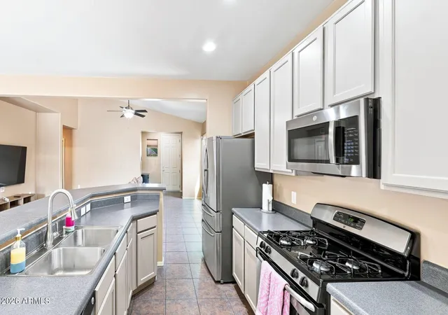 Photo 4 of Single family home for sale at 1014 Preston St, Sierra Vista, AZ 85635 | MLS# 7064450 | Listing updated on 2026-09-12