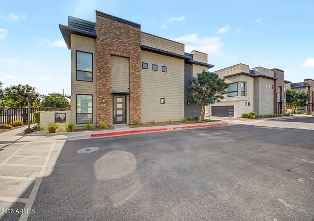Townhouse for sale at 149 E Lexington Ave, Gilbert, AZ 85234 | MLS# 7064893