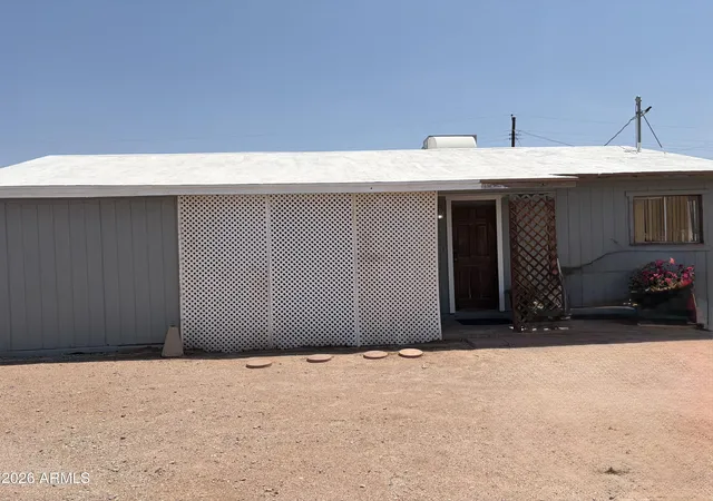 Photo 3 of Sale Pending at 1089 S Warner Dr, Apache Junction, AZ 85120 | MLS# 7064794 | Listing updated on 2026-09-11