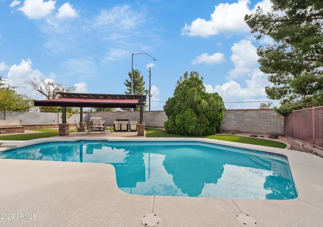 Photo 4 of Single family home for sale at 843 N Winthrop Cir, Mesa, AZ 85213 | MLS# 7066813 | Listing updated on 2026-09-17