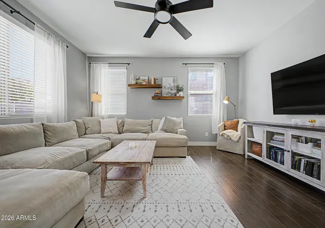 Photo 3 of Single family home for sale at 946 E Wimpole Ave, Gilbert, AZ 85297 | MLS# 7075823 | Listing updated on 2026-09-13