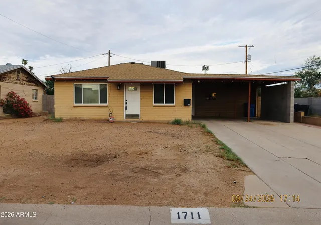 Photo 1 of Single family home for sale at 1711 N 33rd Place, Phoenix, AZ 85008 | MLS# 7065013 | Listing updated on 2026-09-25