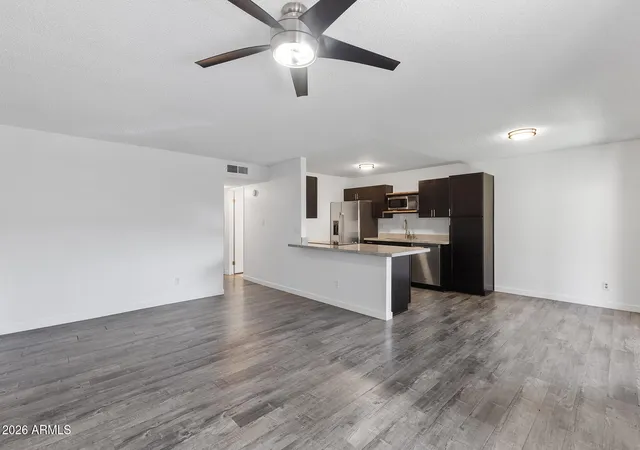 Photo 4 of Townhouse for sale at 5525 E Thomas Rd #C4, Phoenix, AZ 85018 | MLS# 7078411 | Listing updated on 2026-09-14