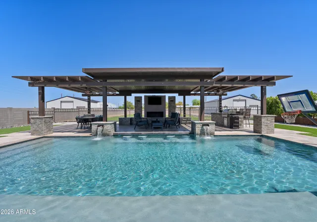 Photo 3 of Single family home for sale at 3562 E Aspen Ct, San Tan Valley, AZ 85140 | MLS# 7073186 | Listing updated on 2026-09-13