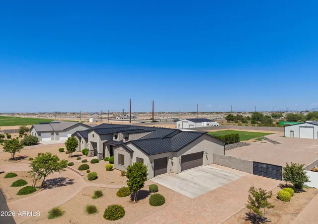 Photo 3 of Single family home for sale at 3562 E Aspen Ct, San Tan Valley, AZ 85140 | MLS# 7073186 | Listing updated on 2026-09-13