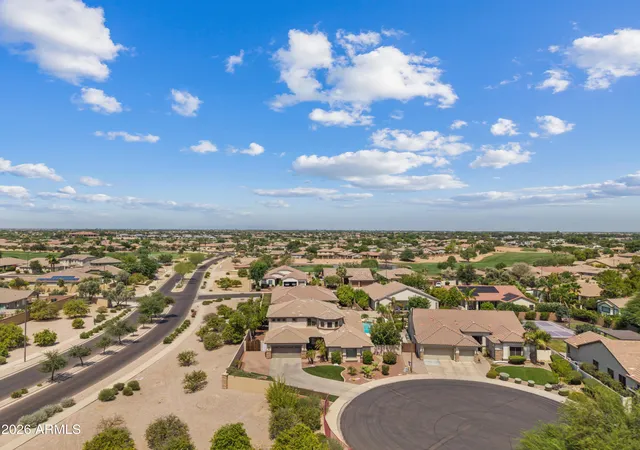 Photo 3 of Single family home for sale at 6766 S Seneca Ct, Gilbert, AZ 85298 | MLS# 7066521 | Listing updated on 2026-09-11